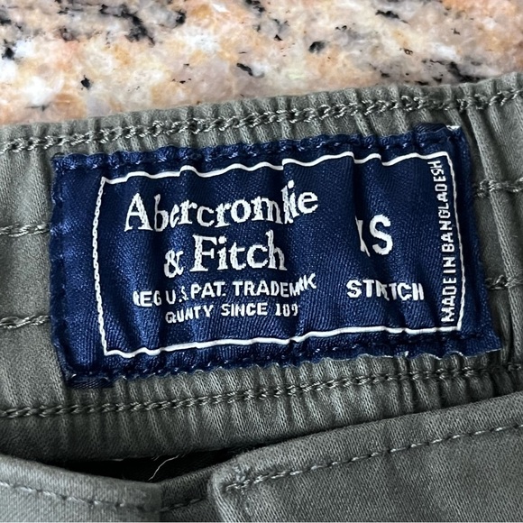Vintage Y2K Abercrombie & Fitch Green Pleated Crop Pants Womens XS Preppy Coast - Picture 8 of 9